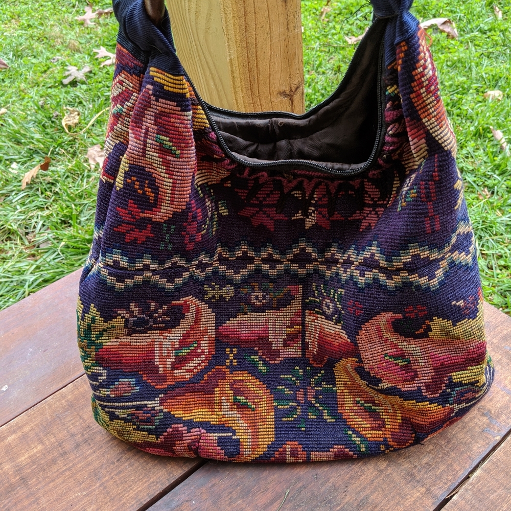 Embroidered bag - Picture 5 of 5